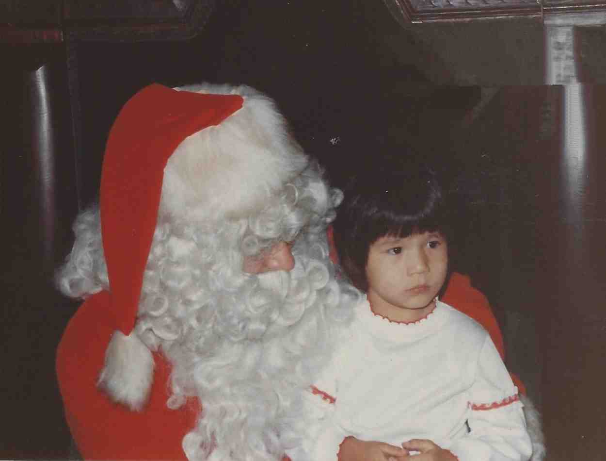 CH7_70Gwen&Santa_1981.jpg